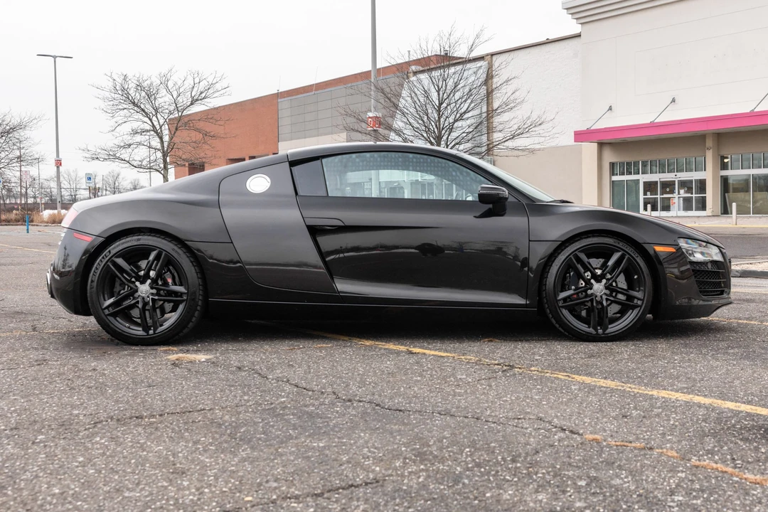 2014 Audi 42 R8 - Image 7 of 31
