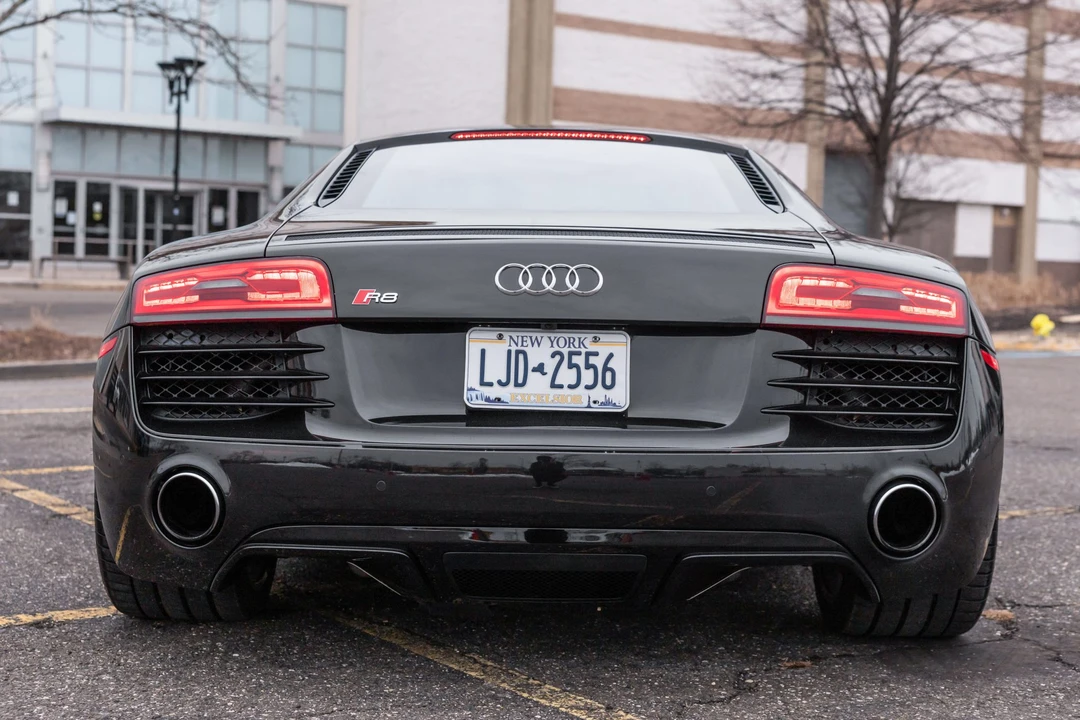 2014 Audi 42 R8 - Image 18 of 31