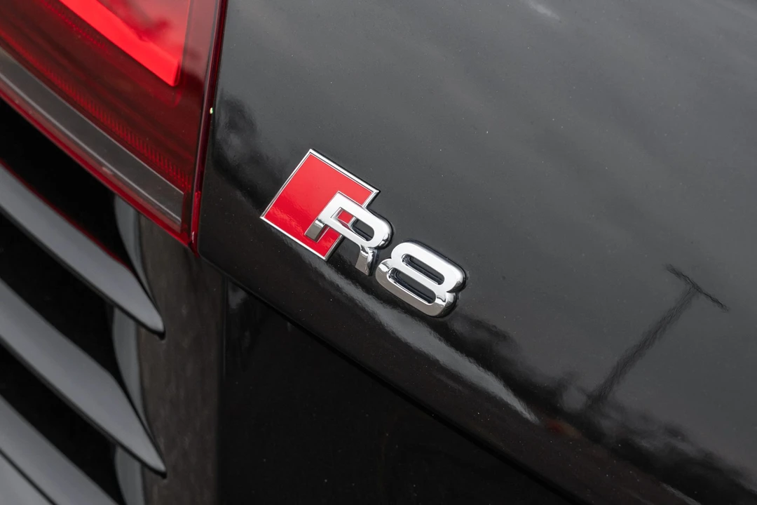 2014 Audi 42 R8 - Image 23 of 31
