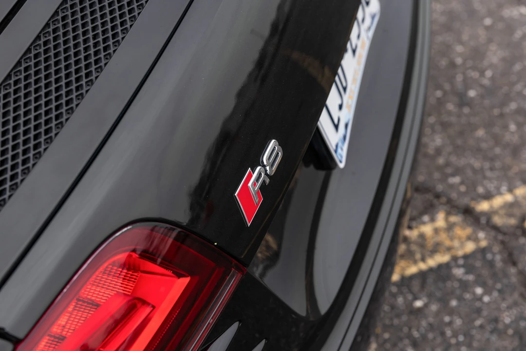 2014 Audi 42 R8 - Image 17 of 31