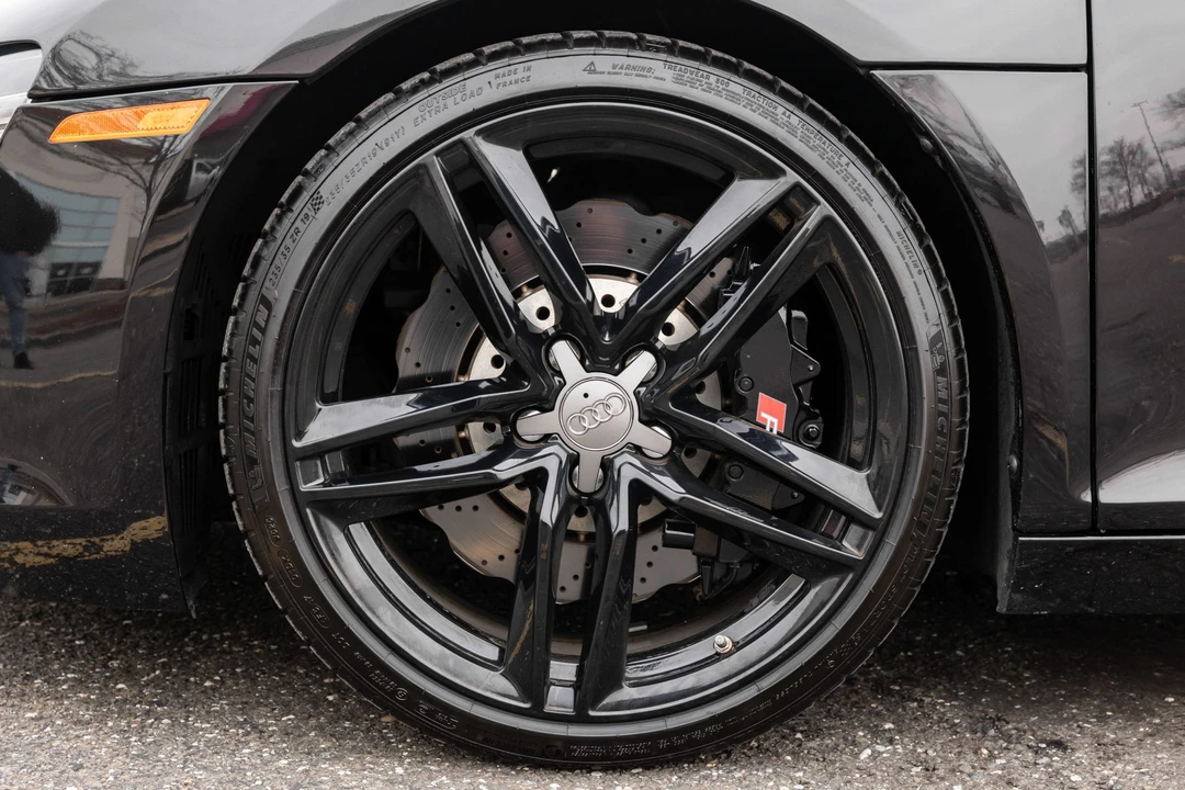 2014 Audi 42 R8 - Image 31 of 31