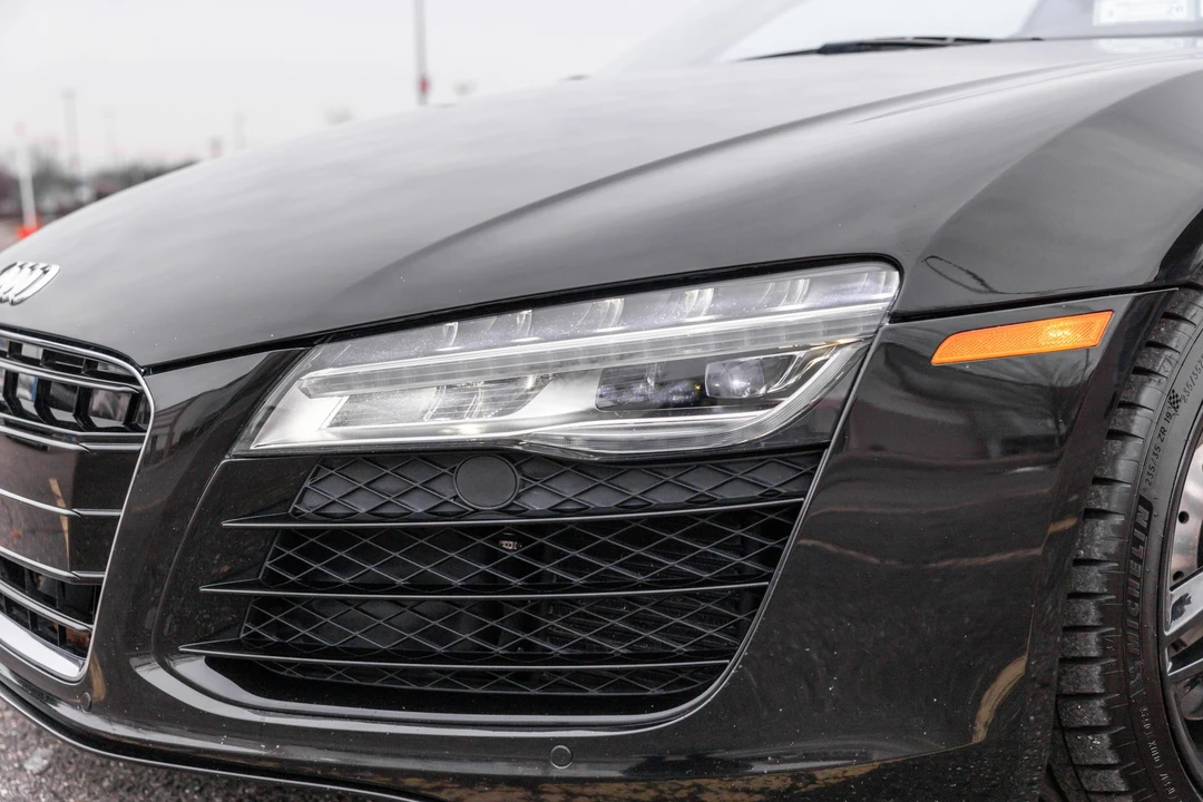 2014 Audi 42 R8 - Image 14 of 31