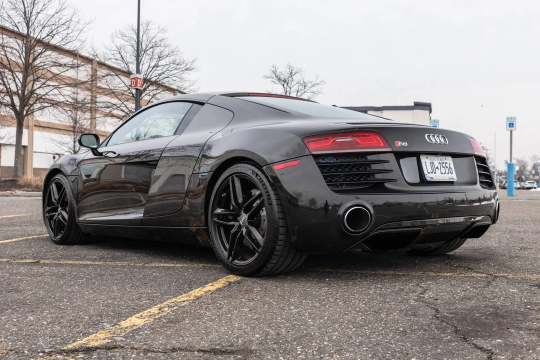 2014 Audi 42 R8 - Image 4 of 31