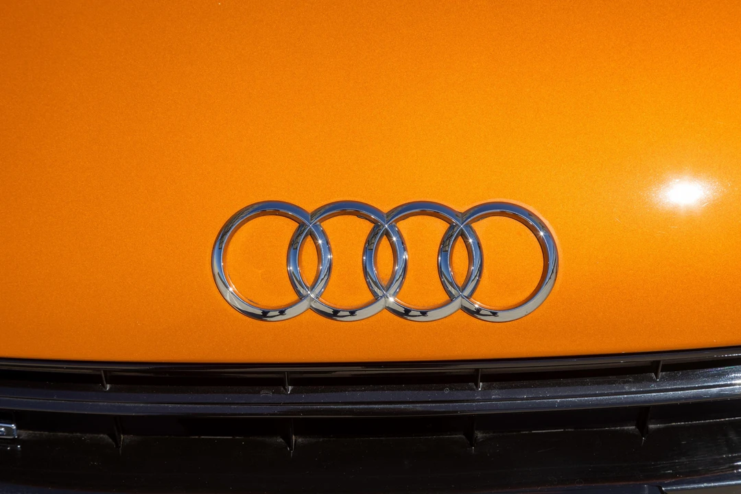 2014 Audi 42 R8 - Image 27 of 31