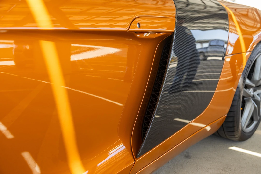 2014 Audi 42 R8 - Image 16 of 31