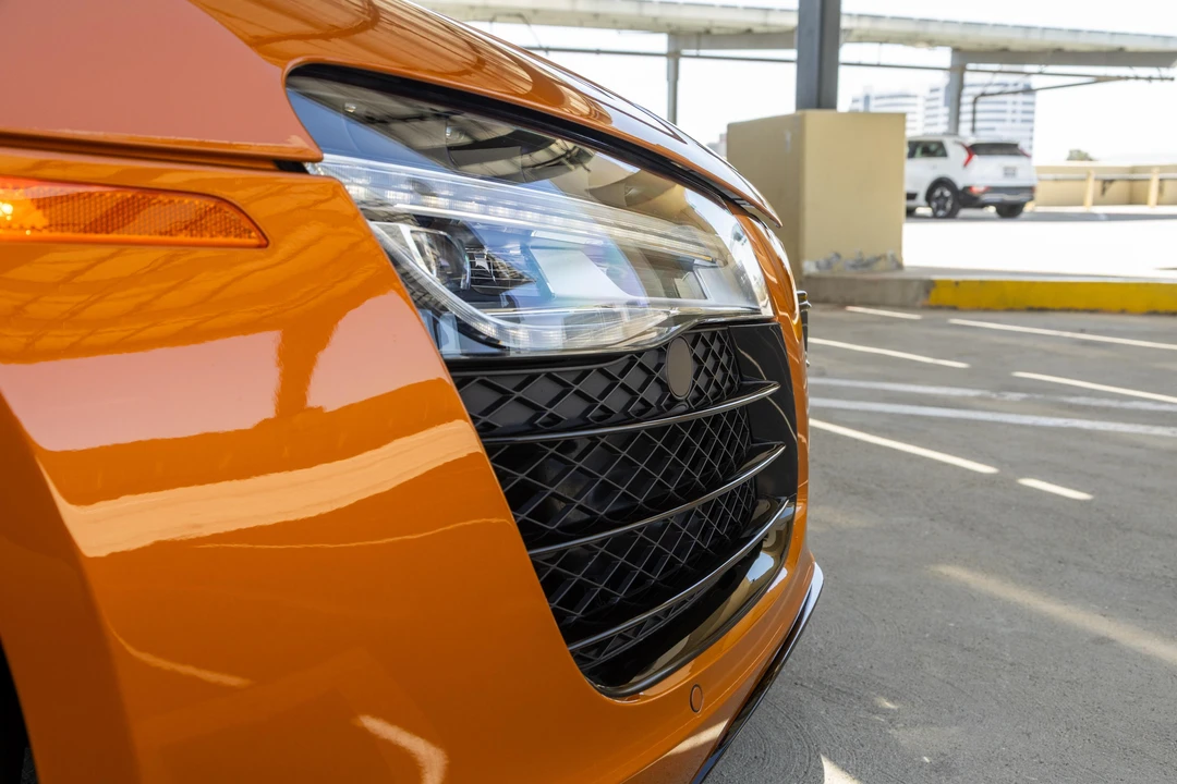 2014 Audi 42 R8 - Image 10 of 31