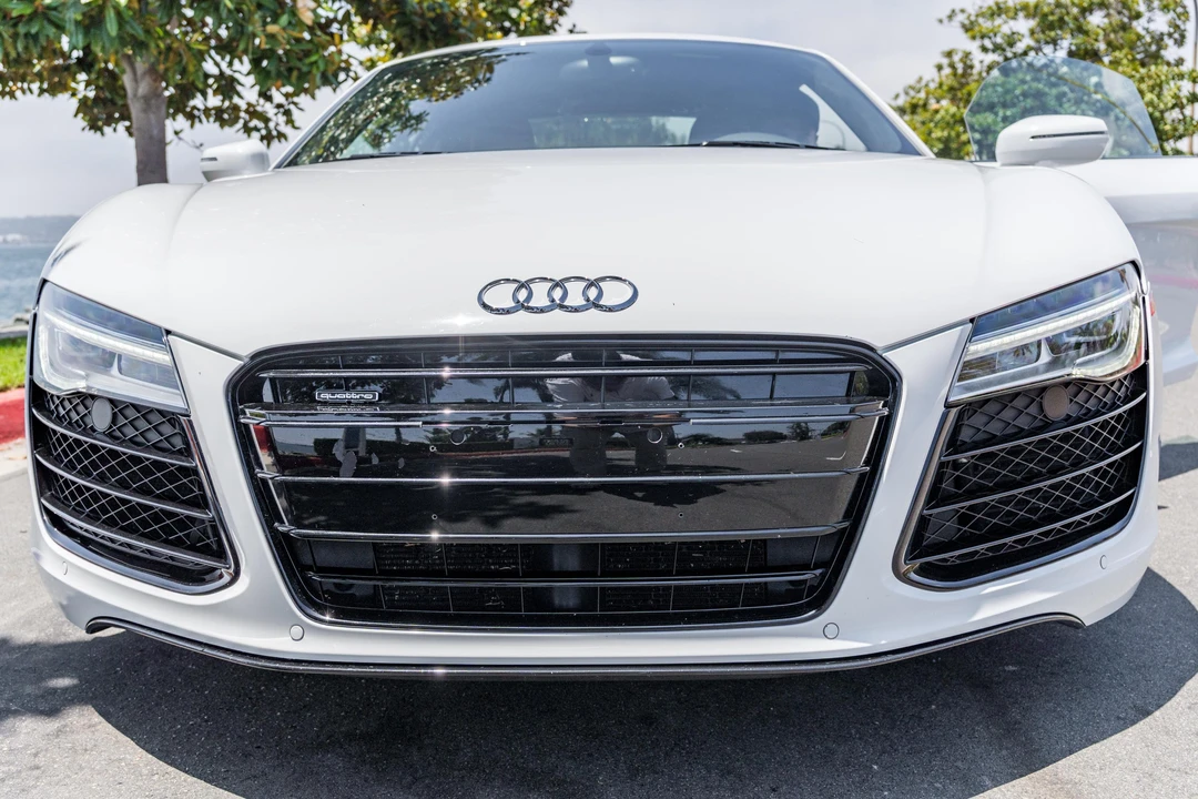 2014 Audi 42 R8 - Image 12 of 31