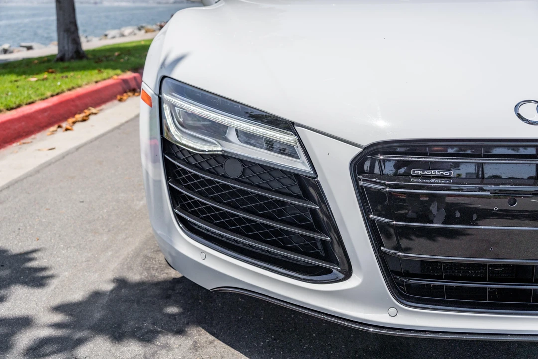 2014 Audi 42 R8 - Image 11 of 31