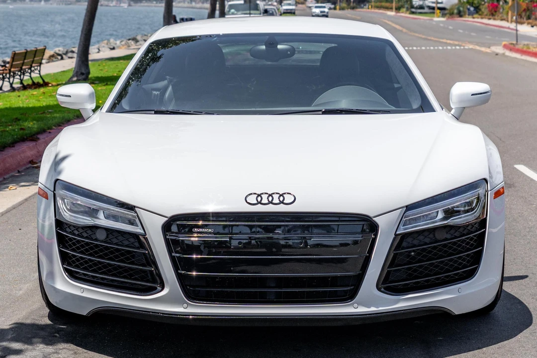 2014 Audi 42 R8 - Image 2 of 31