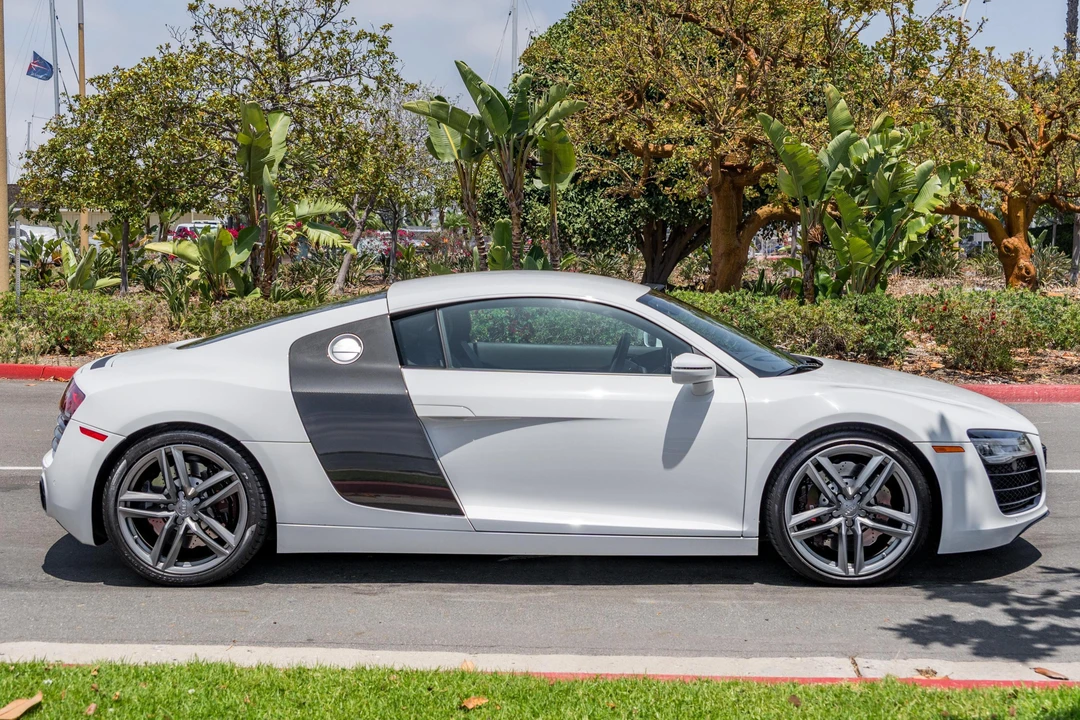 2014 Audi 42 R8 - Image 3 of 31