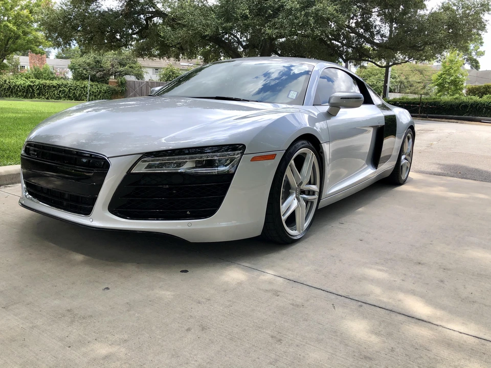 2014 Audi 42 R8 - Image 8 of 31