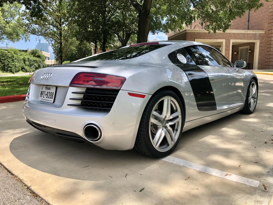 2014 Audi 42 R8 - Image 18 of 31