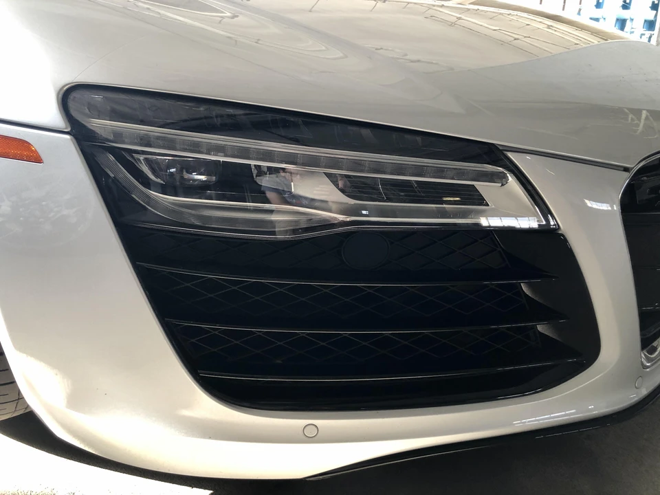 2014 Audi 42 R8 - Image 28 of 31