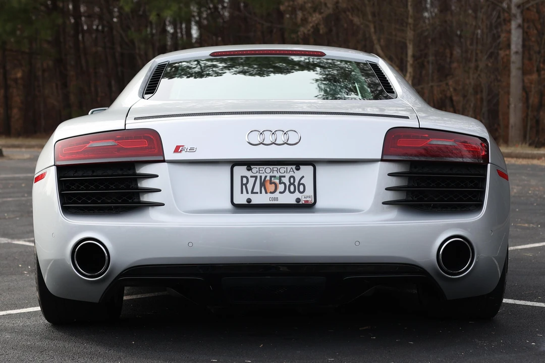 2014 Audi 42 R8 - Image 4 of 9