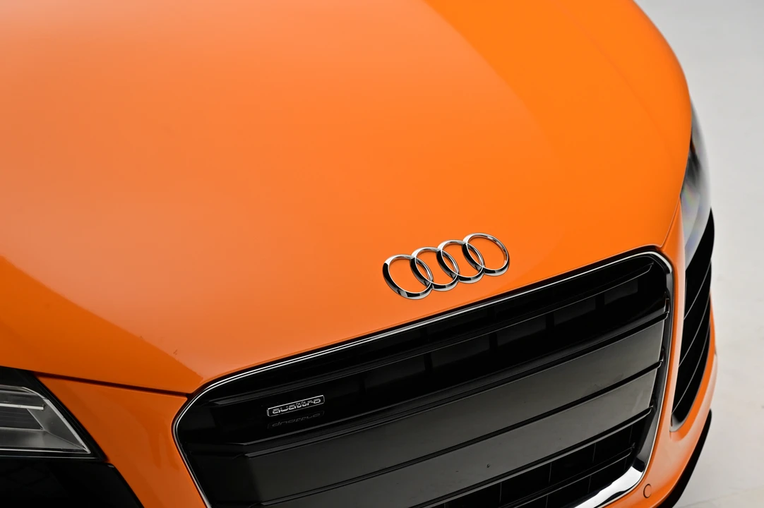 2014 Audi 42 R8 - Image 26 of 31