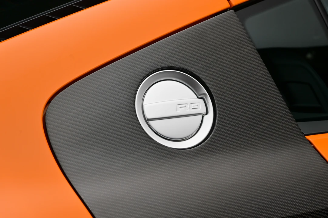 2014 Audi 42 R8 - Image 29 of 31