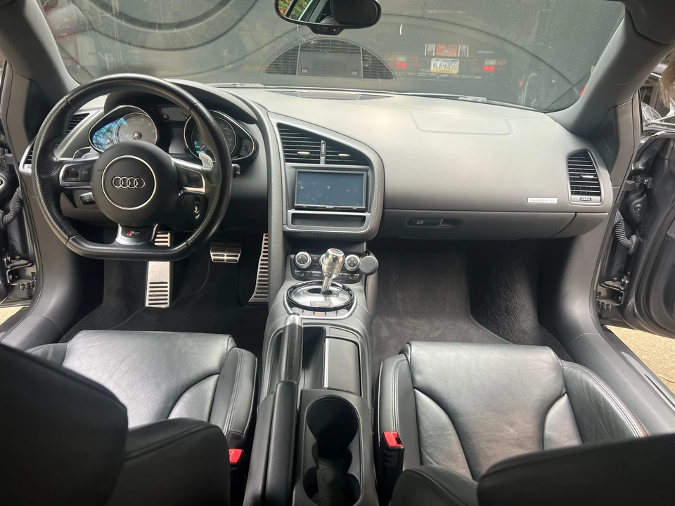 2014 Audi 42 R8 - Image 23 of 31
