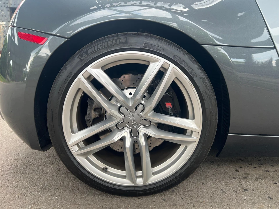 2014 Audi 42 R8 - Image 12 of 31