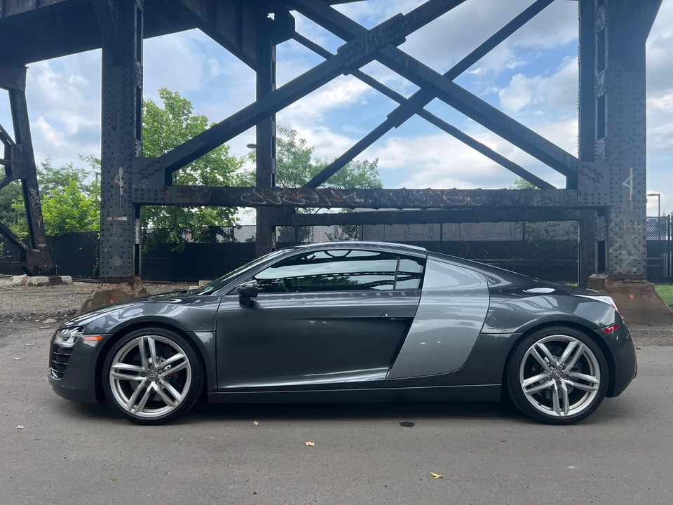 2014 Audi 42 R8 - Image 6 of 31