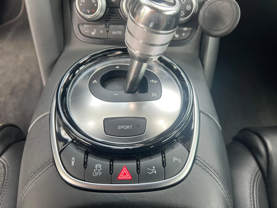 2014 Audi 42 R8 - Image 22 of 31