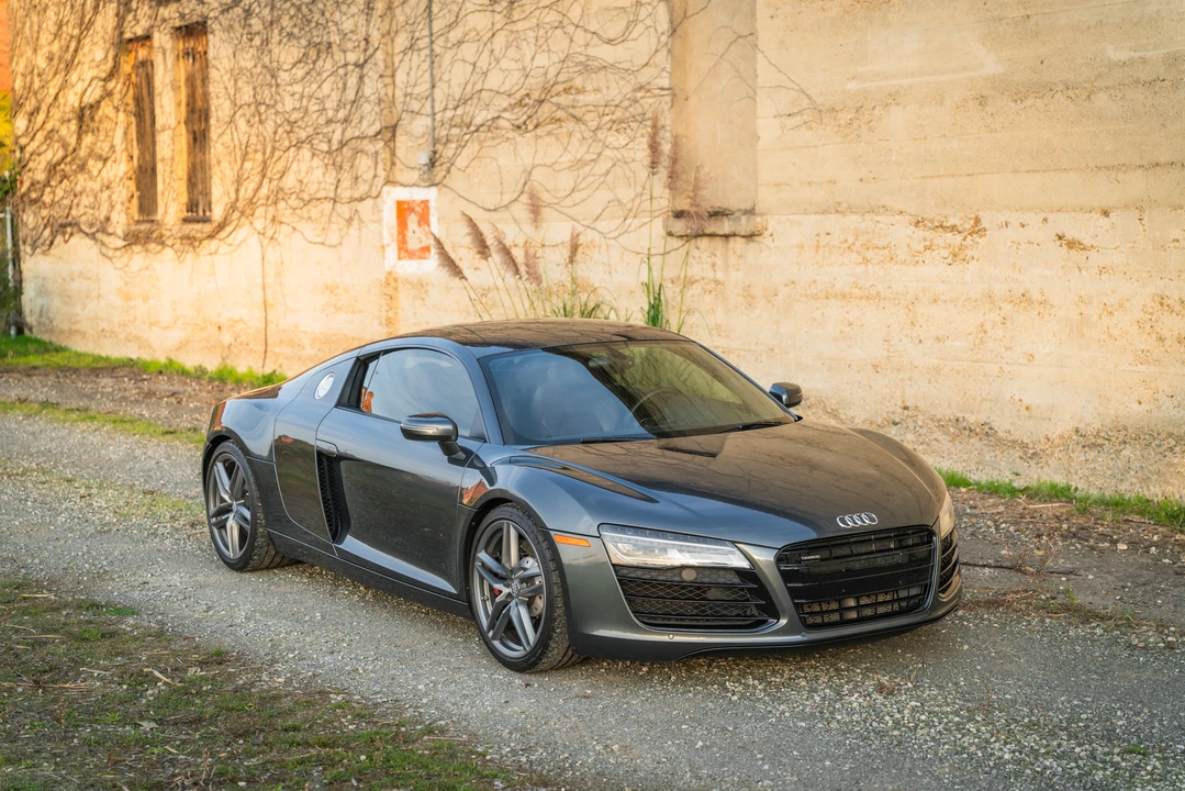 2014 Audi 42 R8 - Image 12 of 31