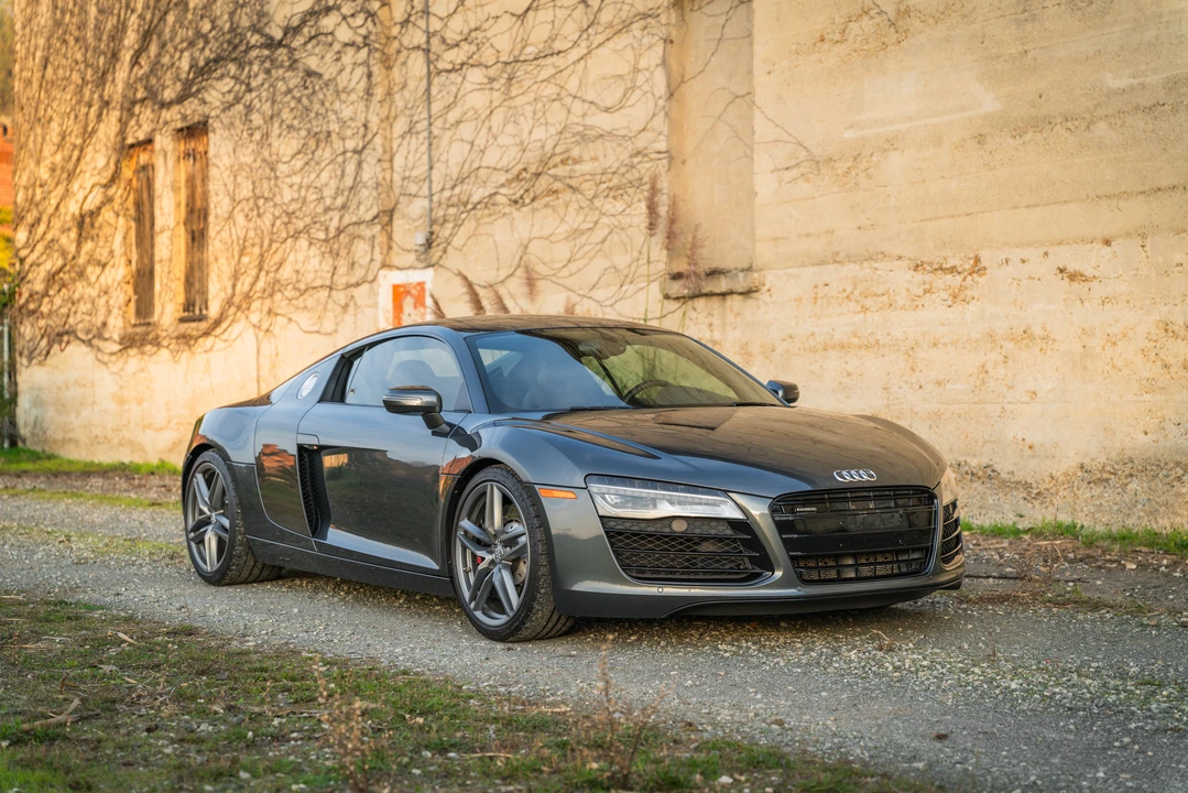 2014 Audi 42 R8 - Image 18 of 31