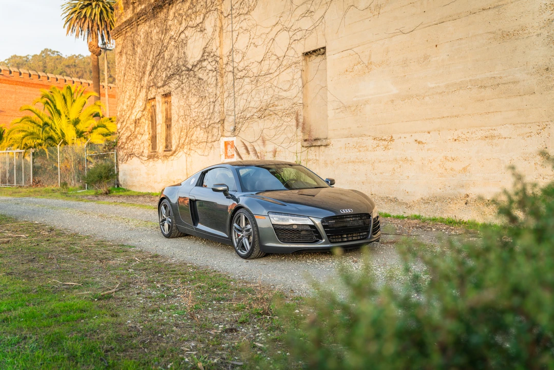 2014 Audi 42 R8 - Image 16 of 31