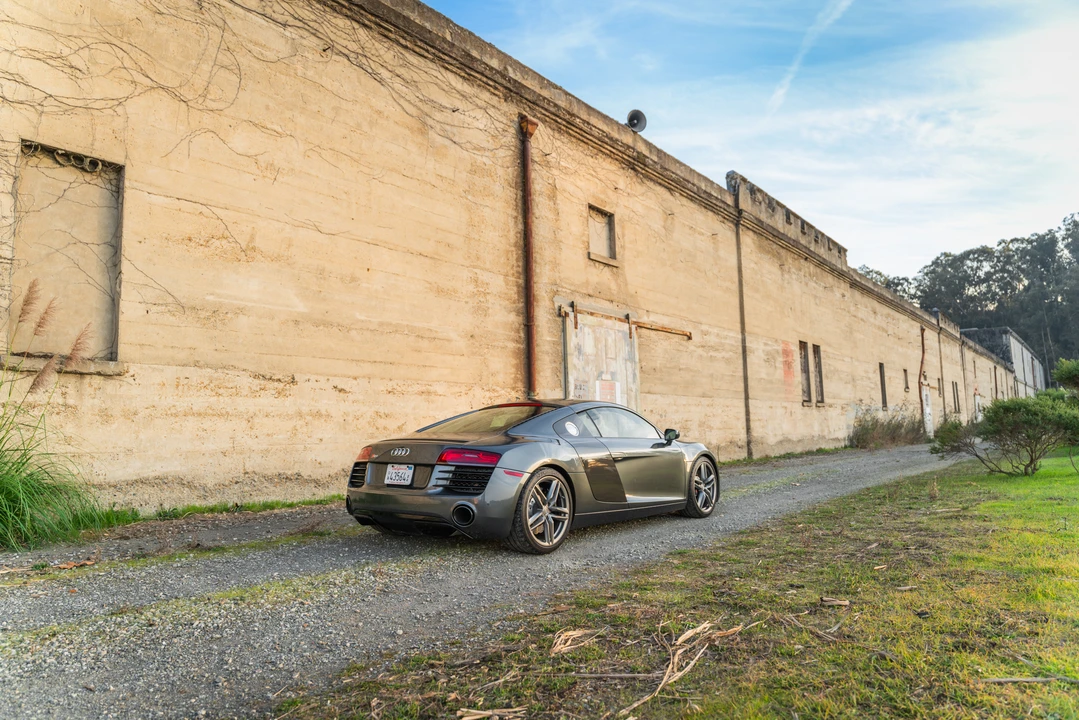 2014 Audi 42 R8 - Image 26 of 31
