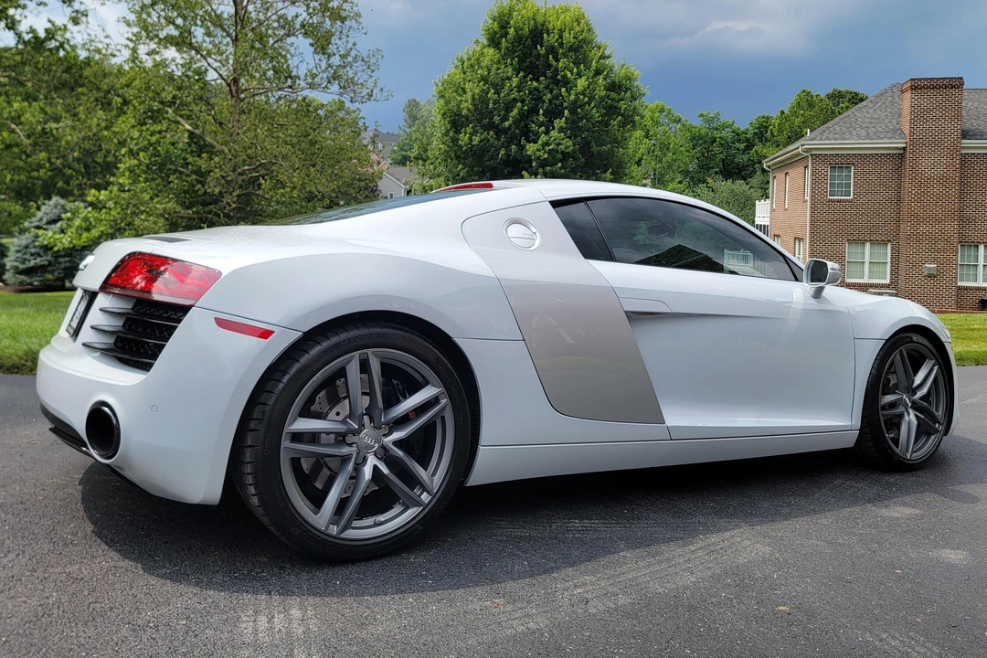 2014 Audi 42 R8 - Image 4 of 31