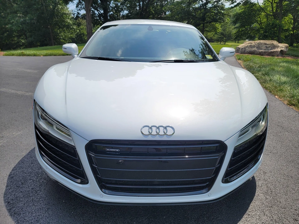 2014 Audi 42 R8 - Image 7 of 31