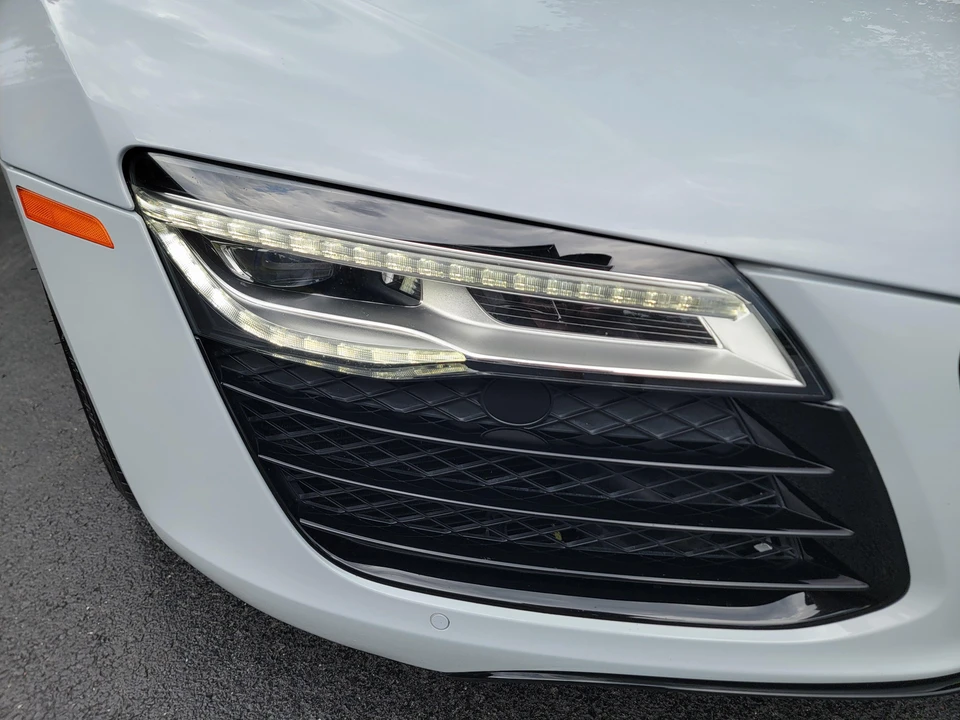 2014 Audi 42 R8 - Image 23 of 31