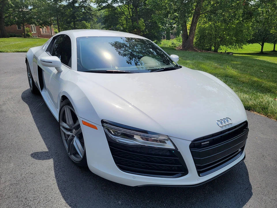 2014 Audi 42 R8 - Image 18 of 31