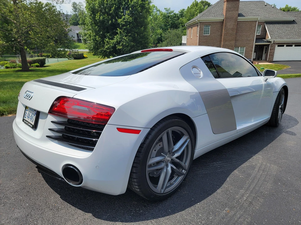 2014 Audi 42 R8 - Image 13 of 31