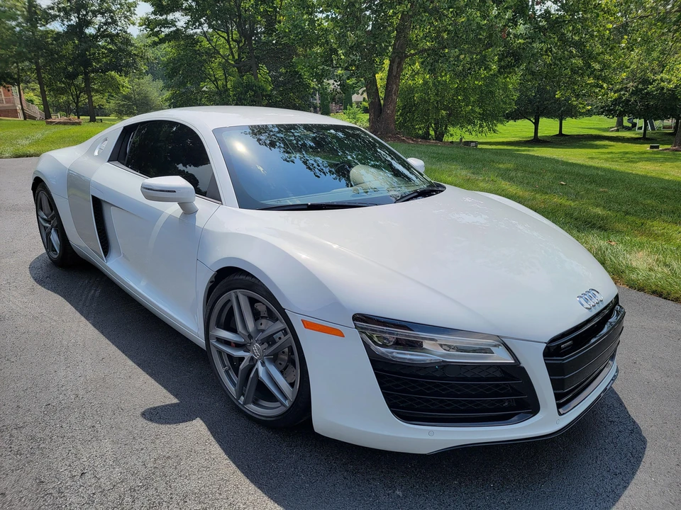 2014 Audi 42 R8 - Image 17 of 31