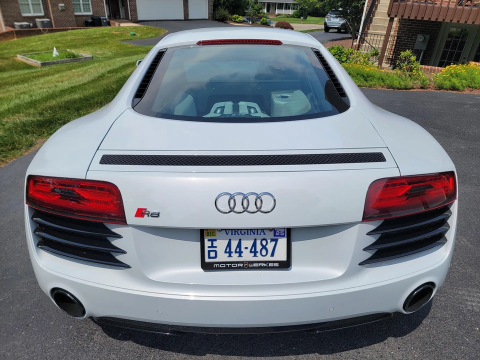 2014 Audi 42 R8 - Image 11 of 31