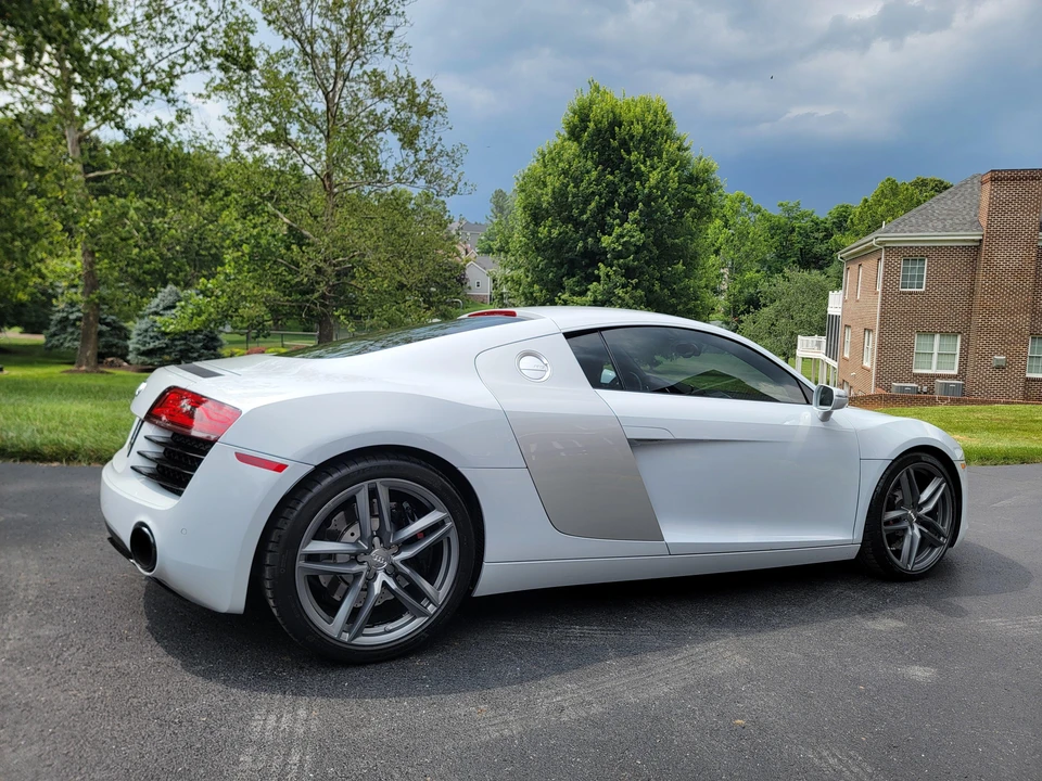 2014 Audi 42 R8 - Image 14 of 31