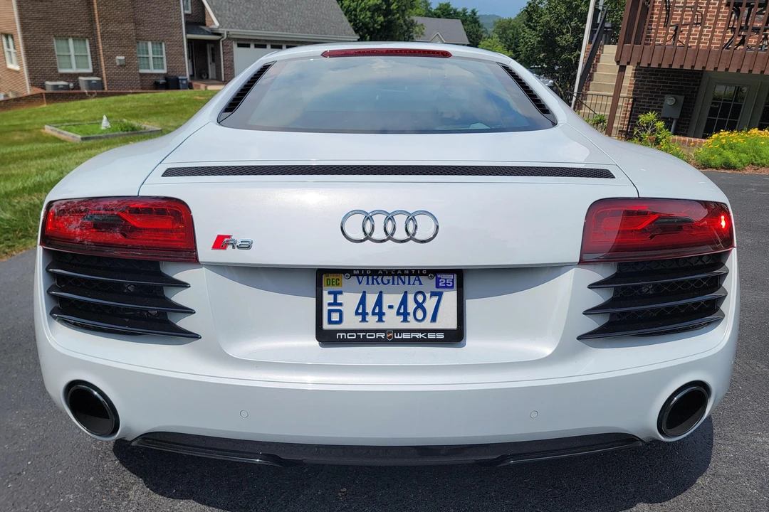 2014 Audi 42 R8 - Image 5 of 31