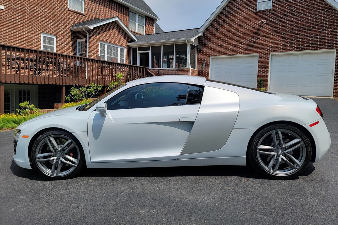 2014 Audi 42 R8 - Image 3 of 31