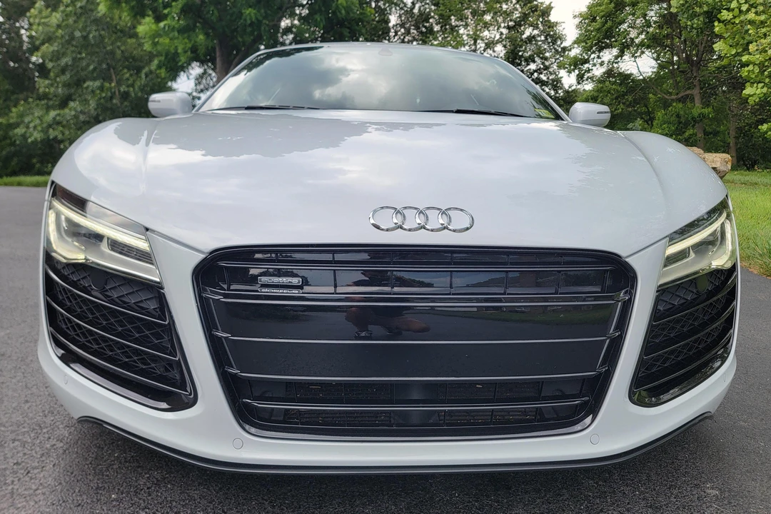 2014 Audi 42 R8 - Image 2 of 31