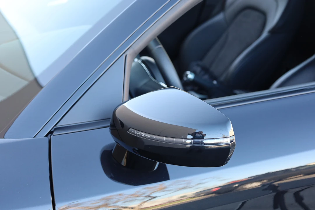 2014 Audi 42 R8 - Image 23 of 31