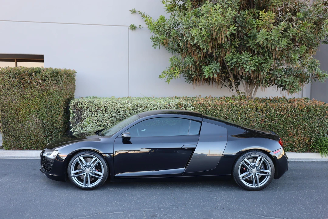2014 Audi 42 R8 - Image 8 of 31