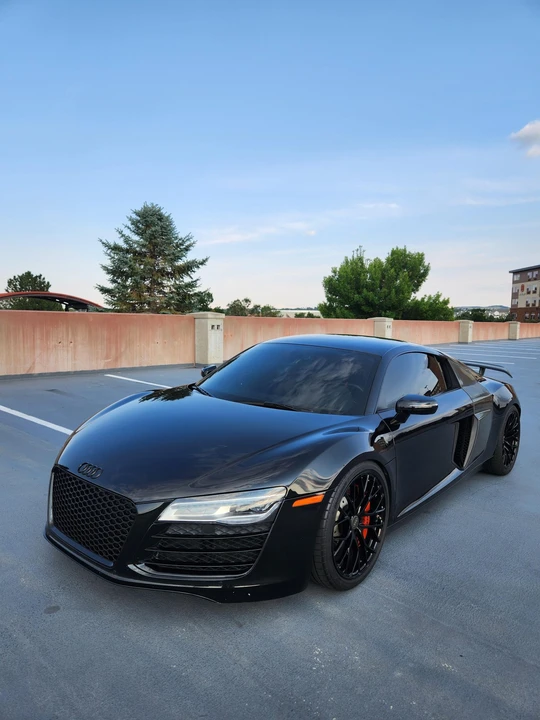 2014 Audi 42 R8 - Image 2 of 31