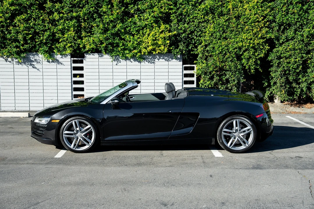 2014 Audi 42 R8 - Image 20 of 21