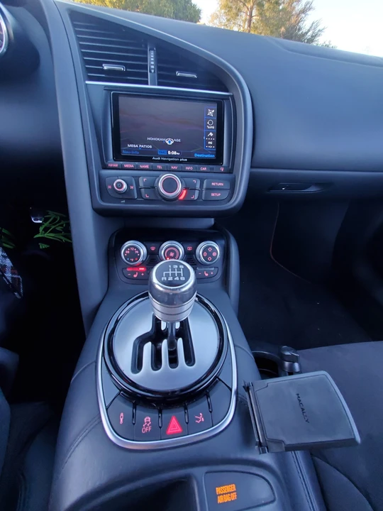 2014 Audi 42 R8 - Image 8 of 8