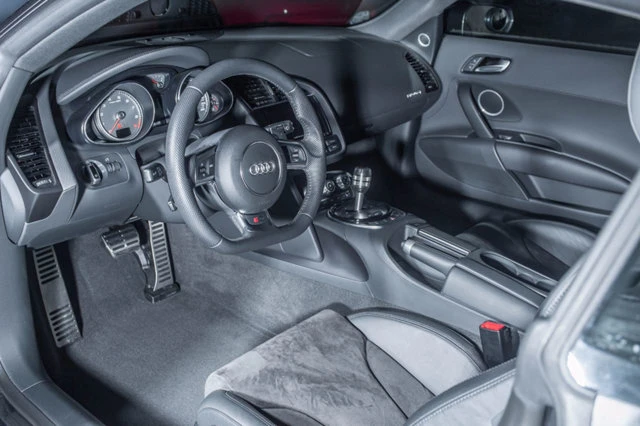 2014 Audi 42 R8 - Image 5 of 10