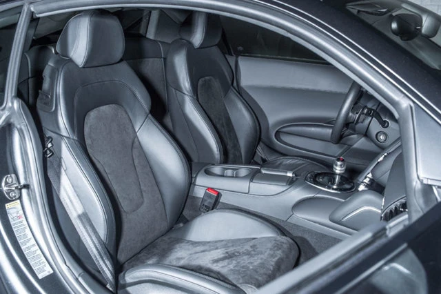 2014 Audi 42 R8 - Image 8 of 10