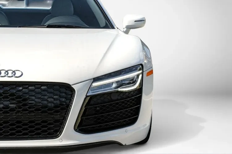 2014 Audi 42 R8 - Image 13 of 16