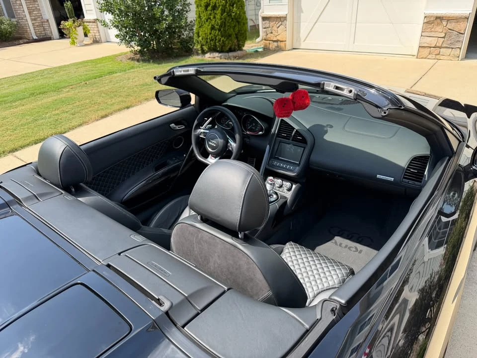 2014 Audi 42 R8 - Image 11 of 16