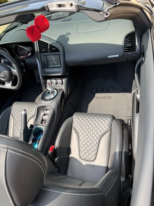 2014 Audi 42 R8 - Image 15 of 16