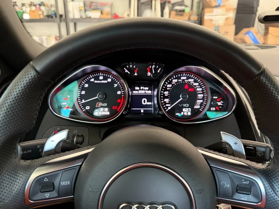 2014 Audi 42 R8 - Image 2 of 16